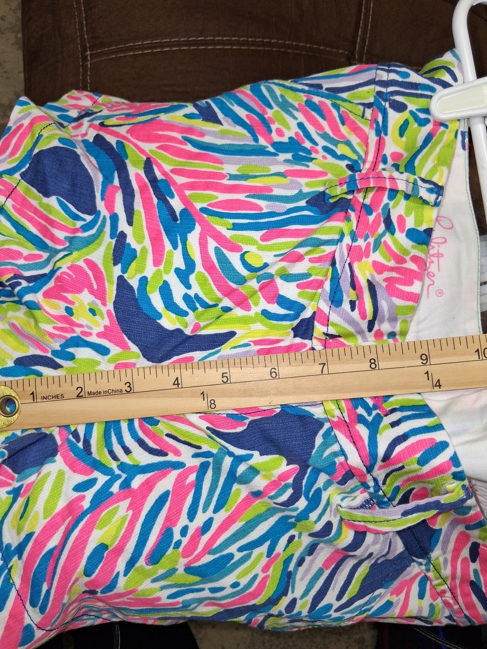 Lilly Pulitzer Neon Leaf-Print The Walsh Cotton Shorts - Picture 11 of 11